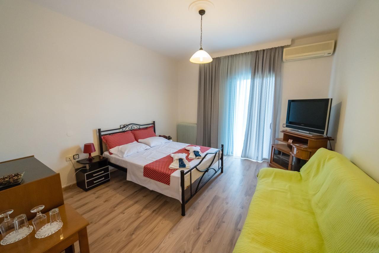 Athina Resort อัสโปรวาลตา ภายนอก รูปภาพ
